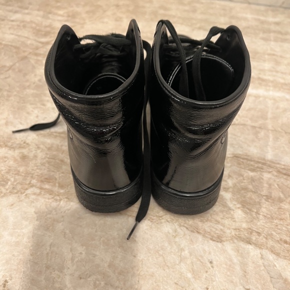 Gucci ankle booties. Leather black. size 9 - Picture 2 of 7